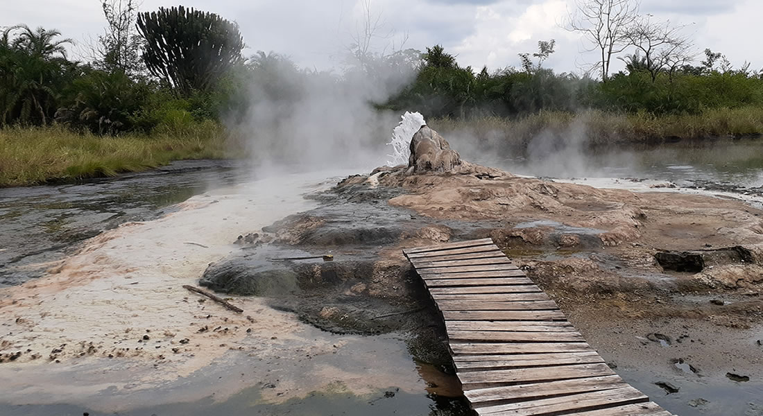 sempaya hot springs